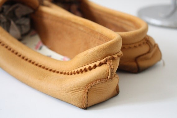 are minnetonka moccasins made of real leather