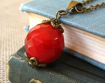 Lipstick - Red glass brass necklace - Elysia