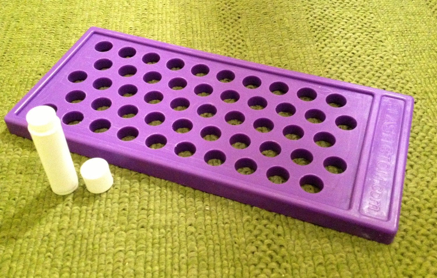 Lip balm tube filling tray