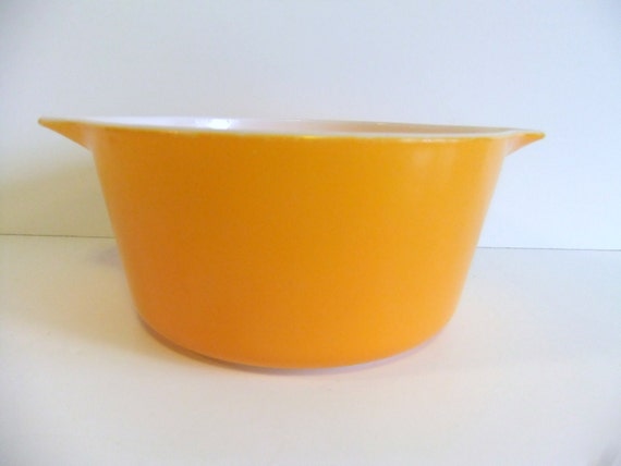 Vintage Pyrex Casseraol Dish Orange by NimblesNook on Etsy