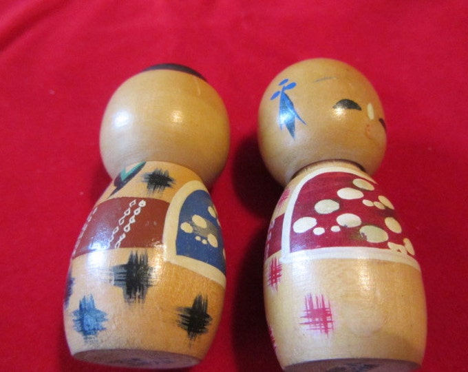 Vintage Japan Wood Salt and Pepper Shakers Asian Male and Female, Wooden Salt and Pepper Shakers Vintage, Asian Style Salt & Pepper Shakers