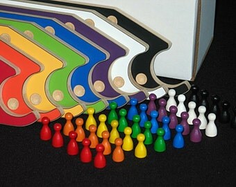 New PEGS and Jokers 8-pc Game with Interlocking paddles.