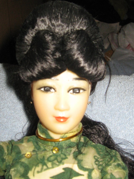 1967 Vietnam Doll <b>Chanh-Hung</b> &quot;dresses very beautiful&quot; doll. ◅ - il_570xN.451755494_6r4o