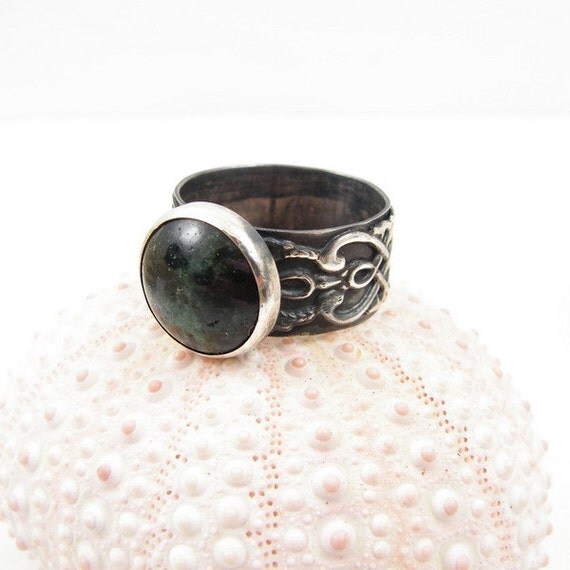 Sterling silver metalwork ring with zoisite by MadeBySunflower