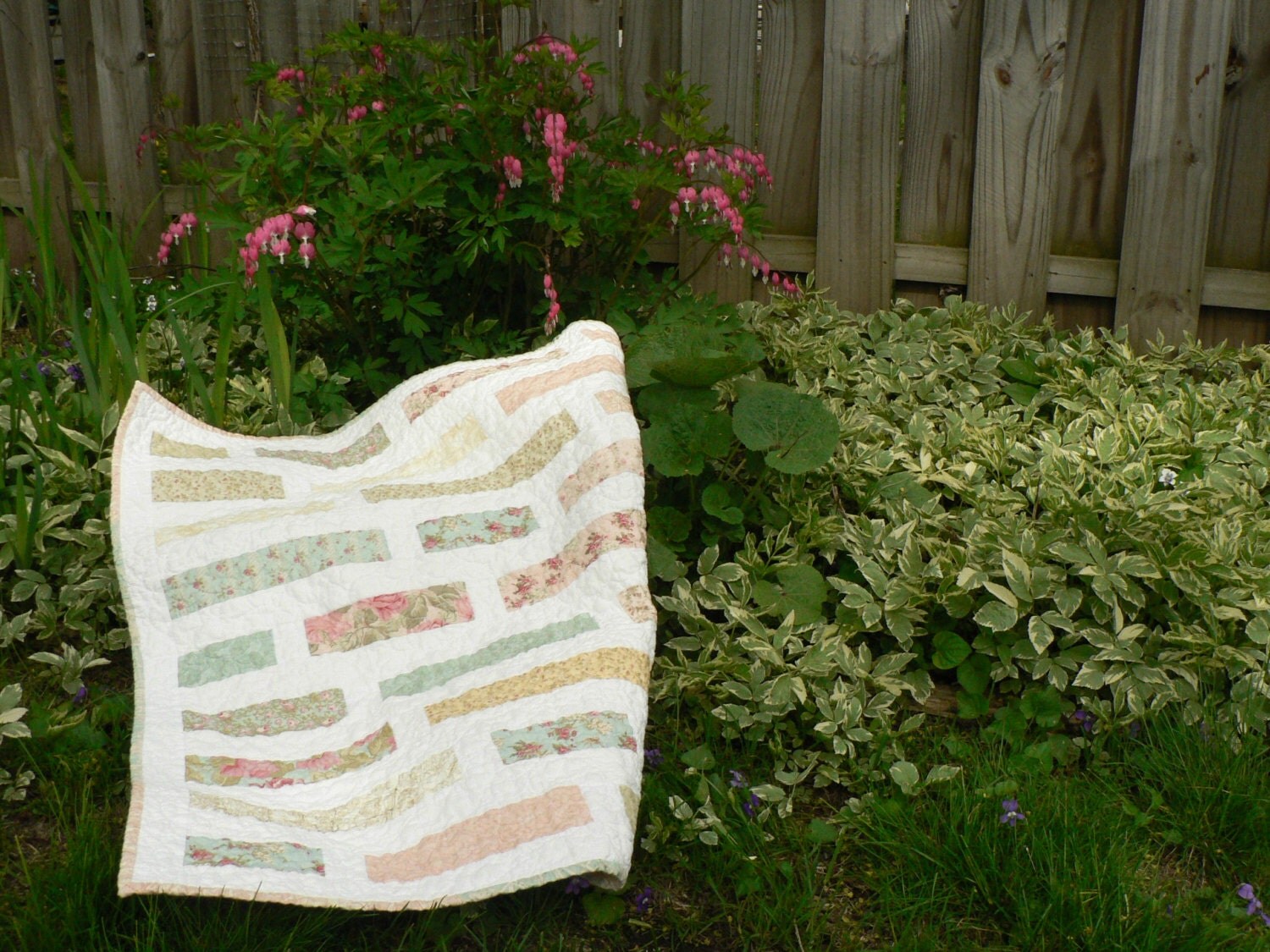 paris-flea-market-quilt-etsy