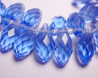 Faceted teardrop crystal briolette beads - 24 pcs - 12mm by 6mm - top sideways drill - Blue