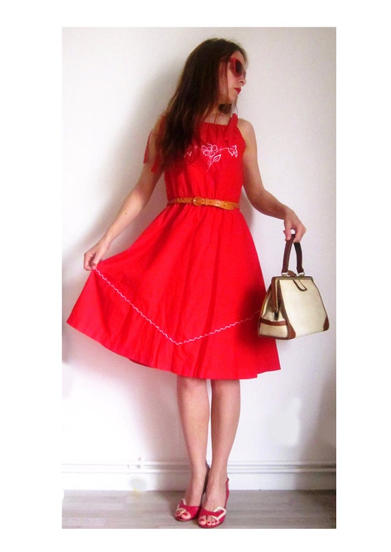 French Vtg RED cotton summer dress Sz MÃ©dium