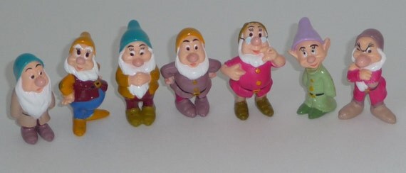 Disney Snow White And The Seven Dwarfs 7 Pvc Dwarf Figurines