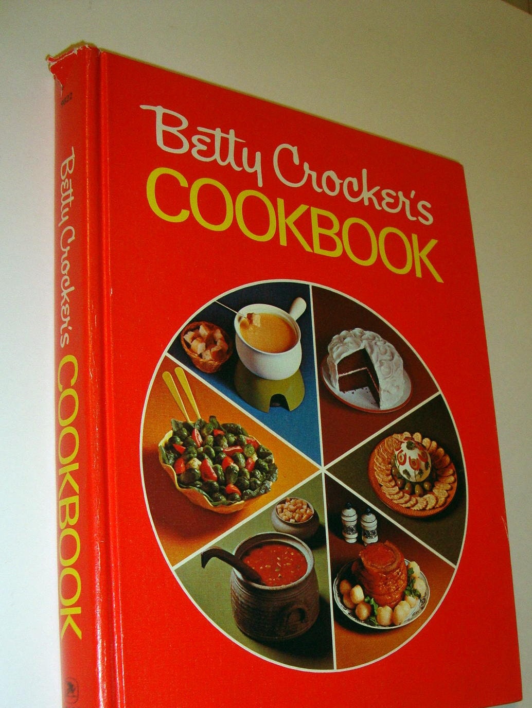 REDUCED-1974 Betty Crocker's Cookbook Hardcover-Vintage