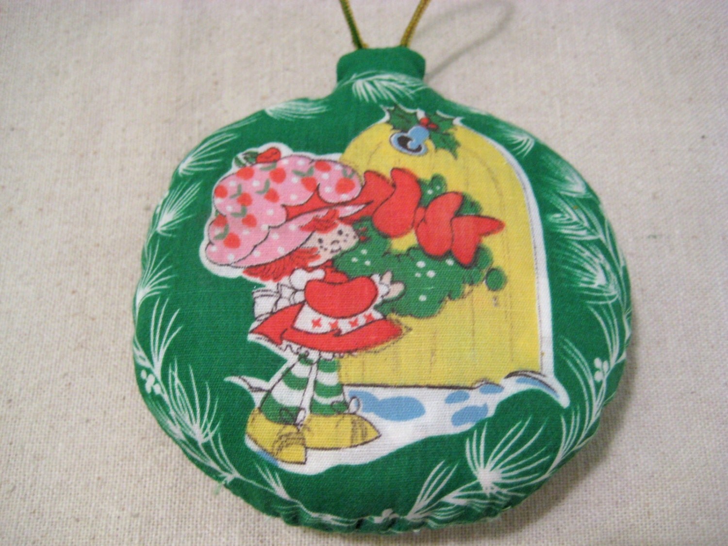 vintage strawberry shortcake wreath door christmas ornament vintage strawberry shortcake wreath door christmas ornament