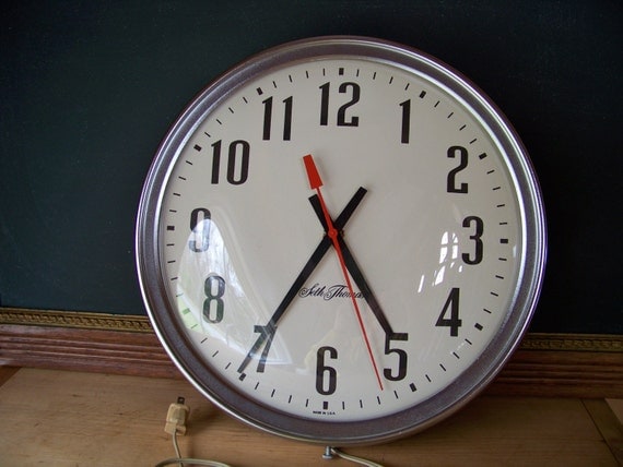 Vintage Seth Thomas Manager 12 Electric Wired Wall Clock