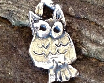 Who - Who says the Owl - 2 Artisan Handcrafted Owl Charms in Sterling Silver AC130