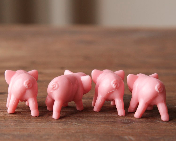 plastic pigs bulk