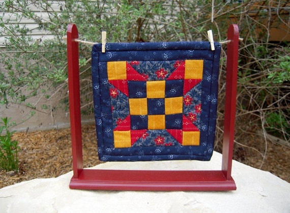 Hand Quilted Mini Quilt Stand And Miniature Quilt Quilt