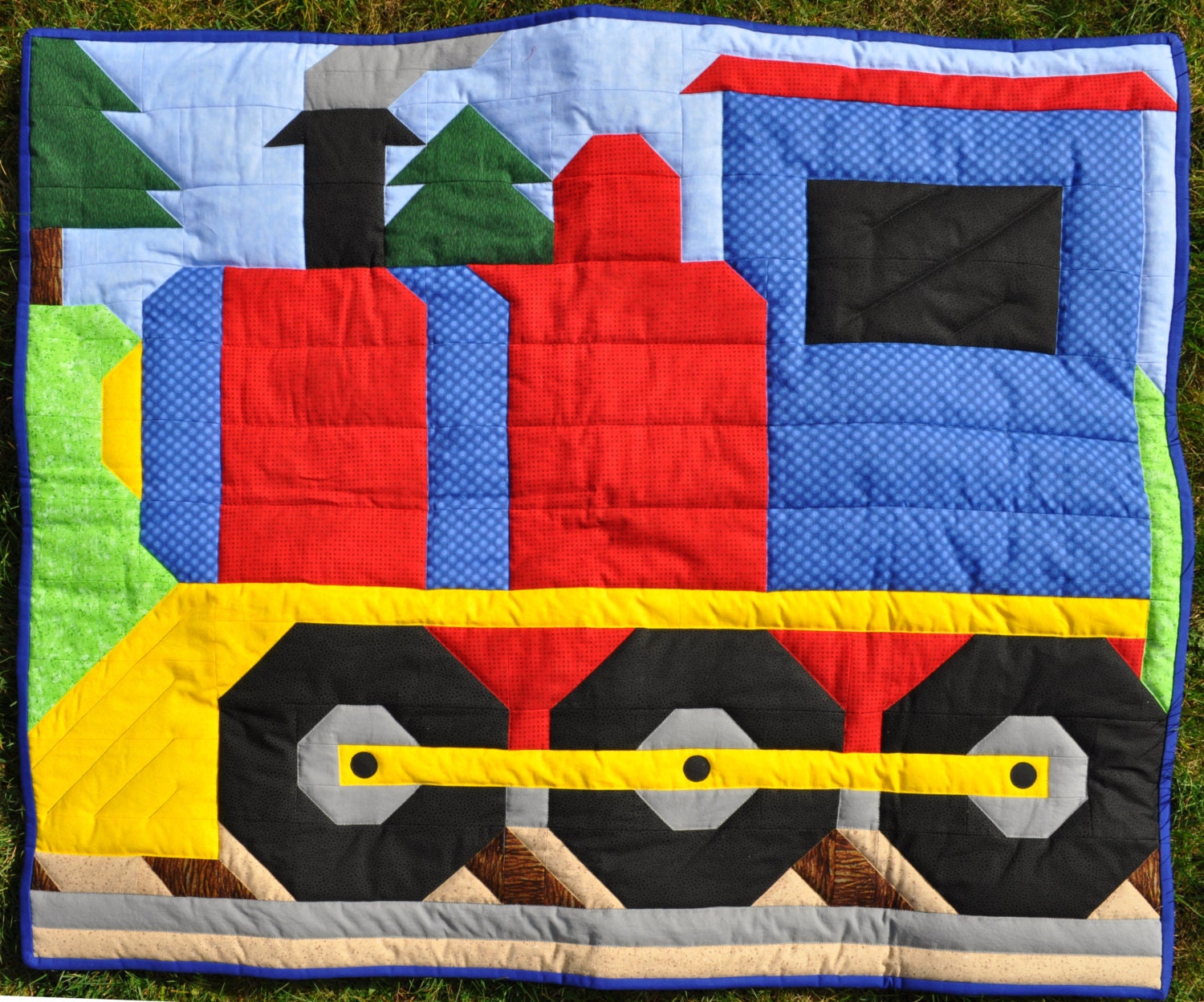 Train Quilt pattern with Multiple sizes: Wall Crib LapTwin