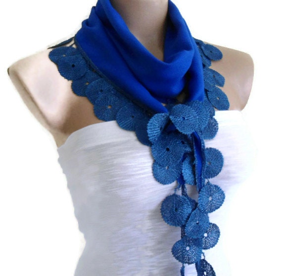 Traditional Turkish-style pashmina scarf Necklace by likeknitting