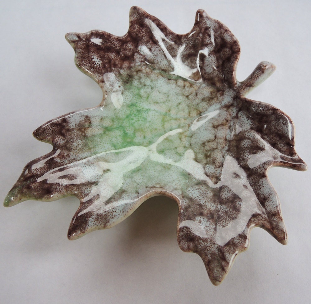 Vintage Canadian Ceramic Maple Leaf Souvenir by FireflyRetro