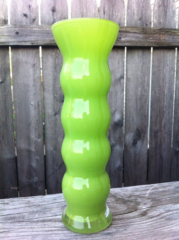 Vintage Retro Lime Green Vase by ahindle78 on Etsy