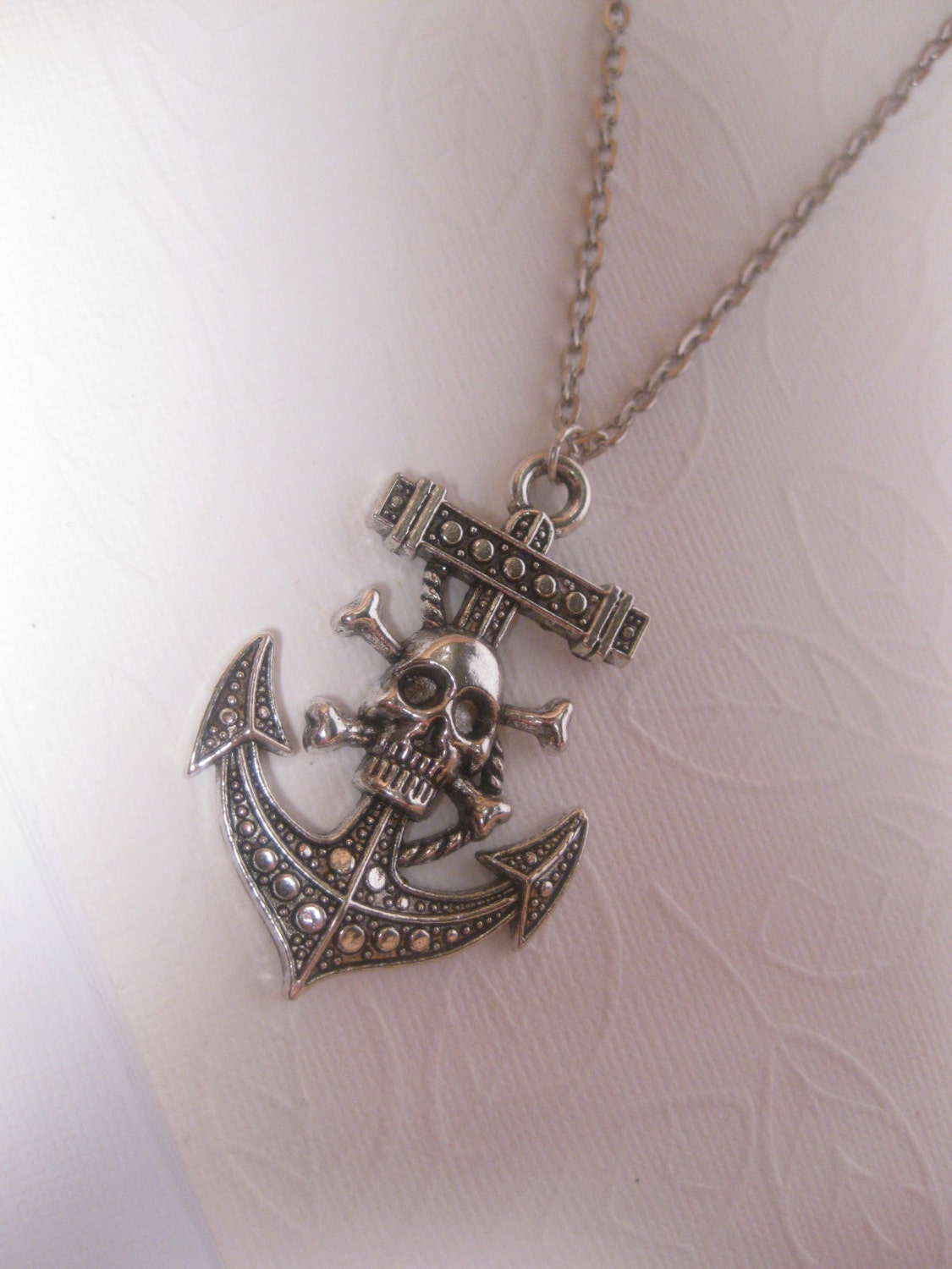 skull and bones necklace