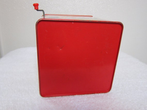 mattel snoopy in the music box