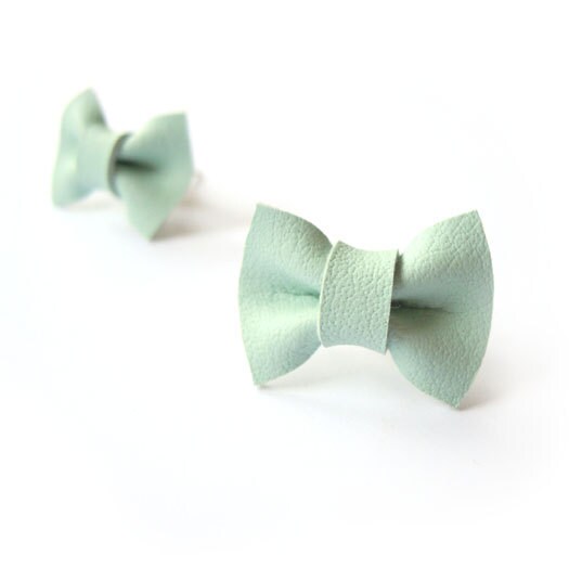 pastel green MINT BOW EARRINGS