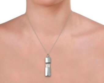 Usb jewelry, USB, usb necklace, Cool gadgets ,Wearable technology,Gift ideas for friends,Gift husband,Wearable tech,gadgets for men, medical