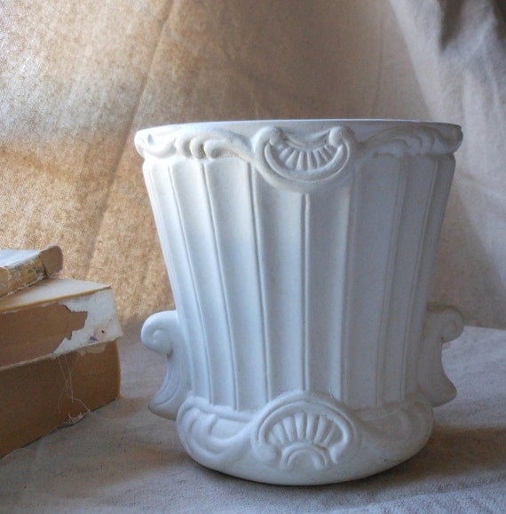 Vintage White Classical Planter - Formalities by Baum Bros.