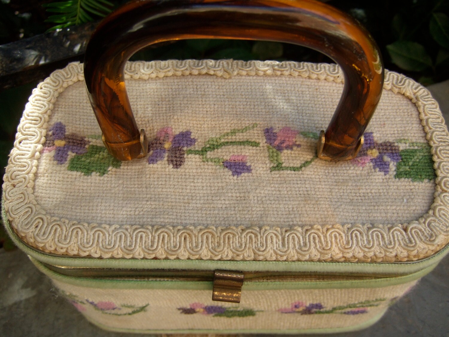 Charming Needlepoint Pastel Flower Box Bag c 1970