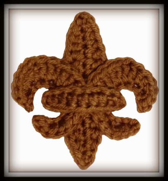 Fleur de lis Crochet pattern 3 1/2 in (Instant Download) from