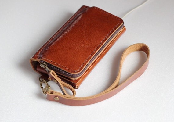 Brown iPhone5 bifold leather iPhone wallet by AwesomeWomen