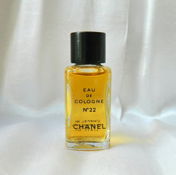 Vintage CHANEL No 22 Full 1/4 oz Eau de Cologne Perfume by ODONA
