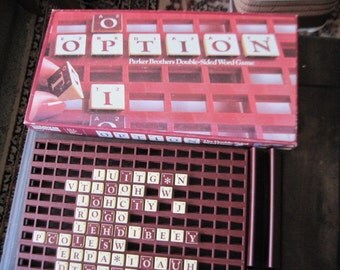 Option Double Sided Spelling Game, Spelling Game, Reading Game, Group Game, Learning Game, Spelling Game, Parker Brother Game :)s*