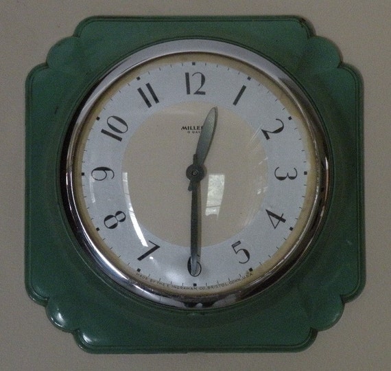 Vintage Miller 8 Day Wind Up Kitchen Clock