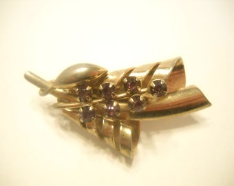 Vintage AMETHYST RHINESTONE BROOCH (4528)