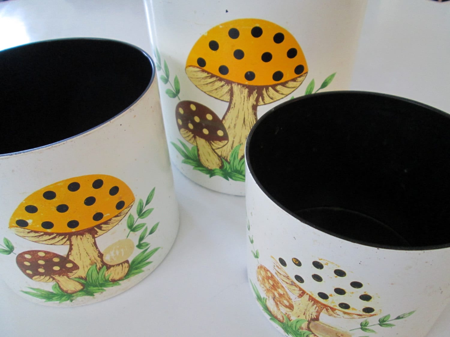 Mushroom storage containers caddys planters / 70's by goodluxe