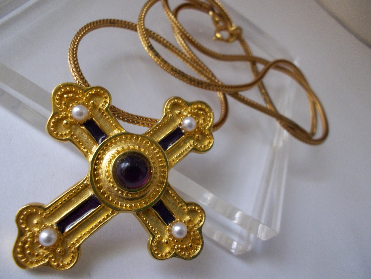 Museum Replica Goldtone Cross Pendant Necklace/ Costume Gold