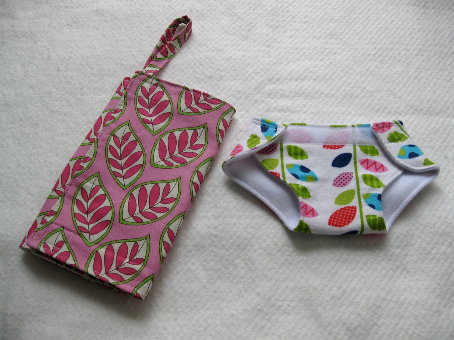 mini flip and go diaper changing pad for dolls/baby doll