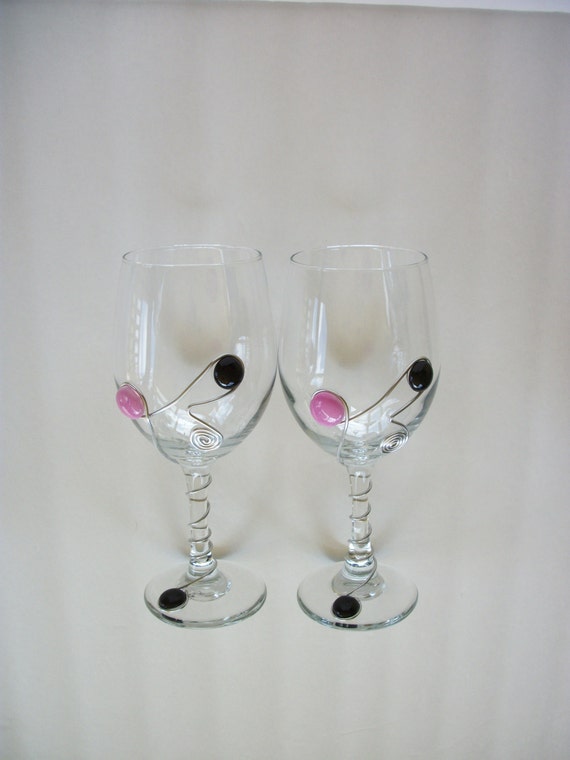 Items similar to Wine glasses on Etsy