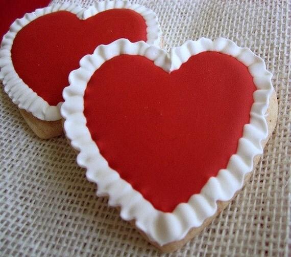 Items similar to Valentine Ruffle Hearts 12 decorated cookies on Etsy