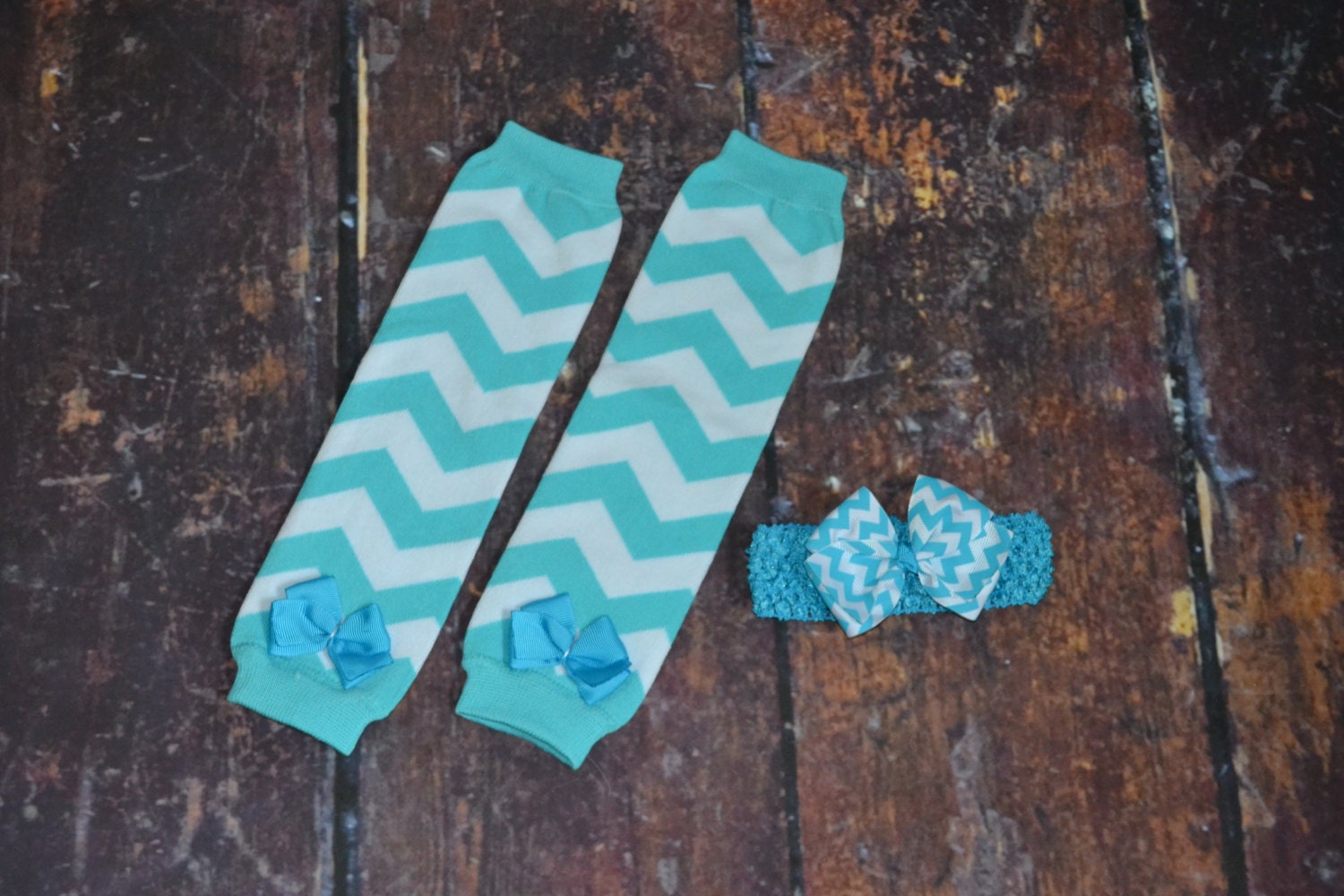 Teal & White Chevron Leg warmers and Bow and by TooTooCuteTutu