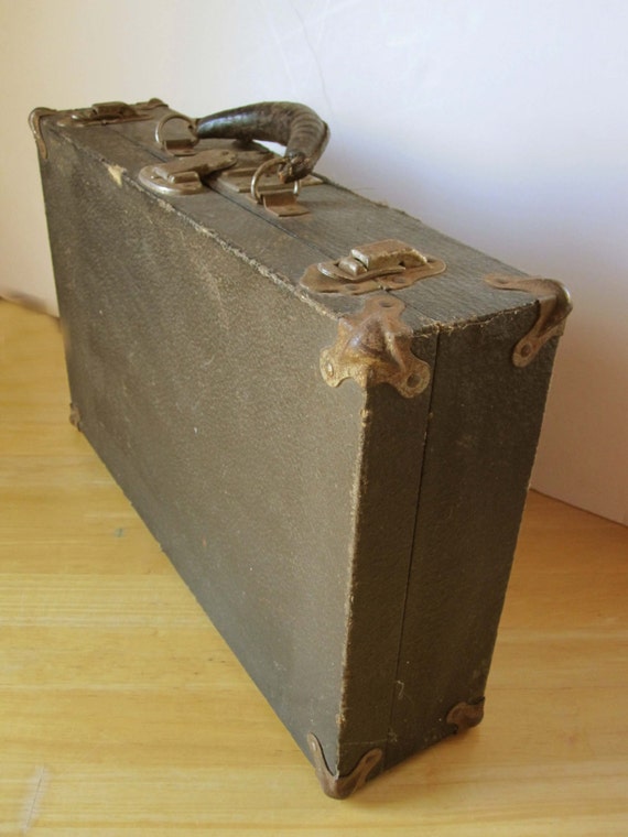 Vintage Briefcase Eagle Lock Co. Terryville Conn. by RetroMama65