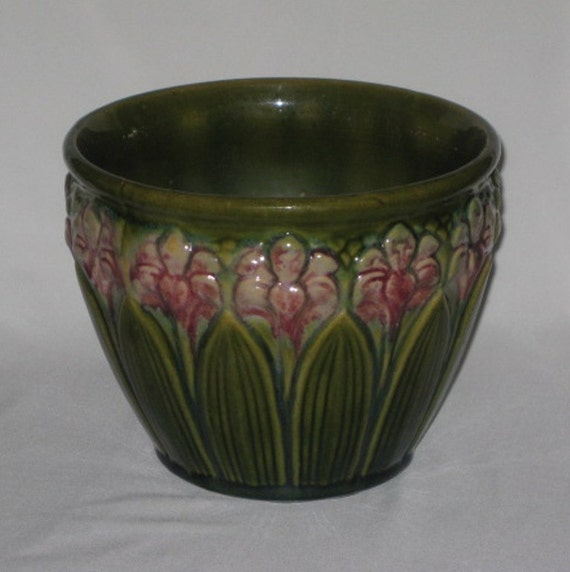 Excellent Brush McCoy Jardiniere Amaryllis Majolica Vintage