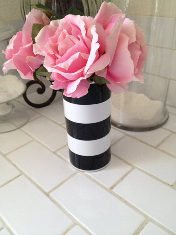Black & White Vase by ShopCityGirl on Etsy