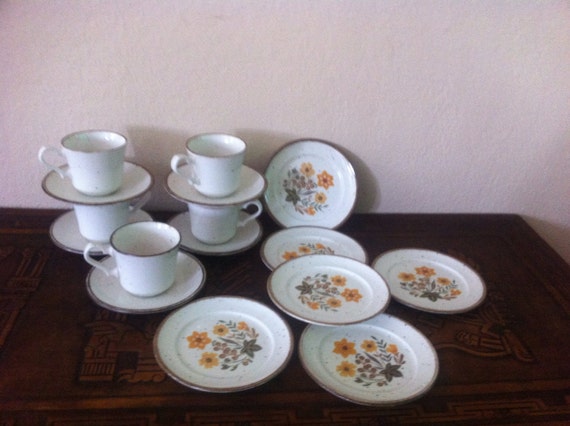 set, plates tea  vintage cups and cup Brothers, Vintage  saucer tea plates  cup Johnson