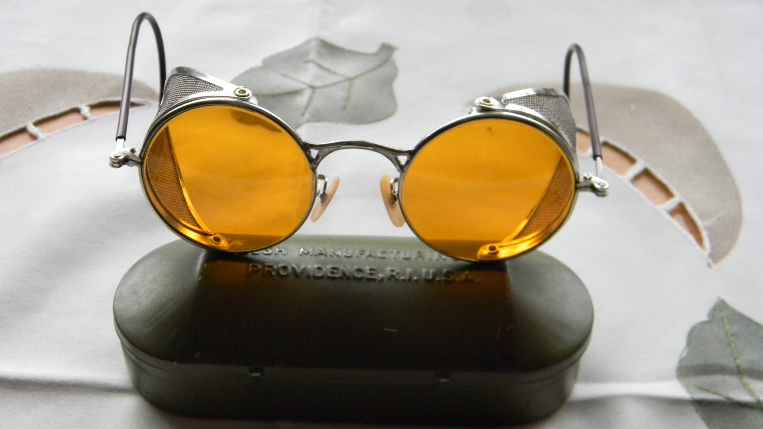 Vintage Welsh Yellow Lens Safety Goggles Glasses Steampuck