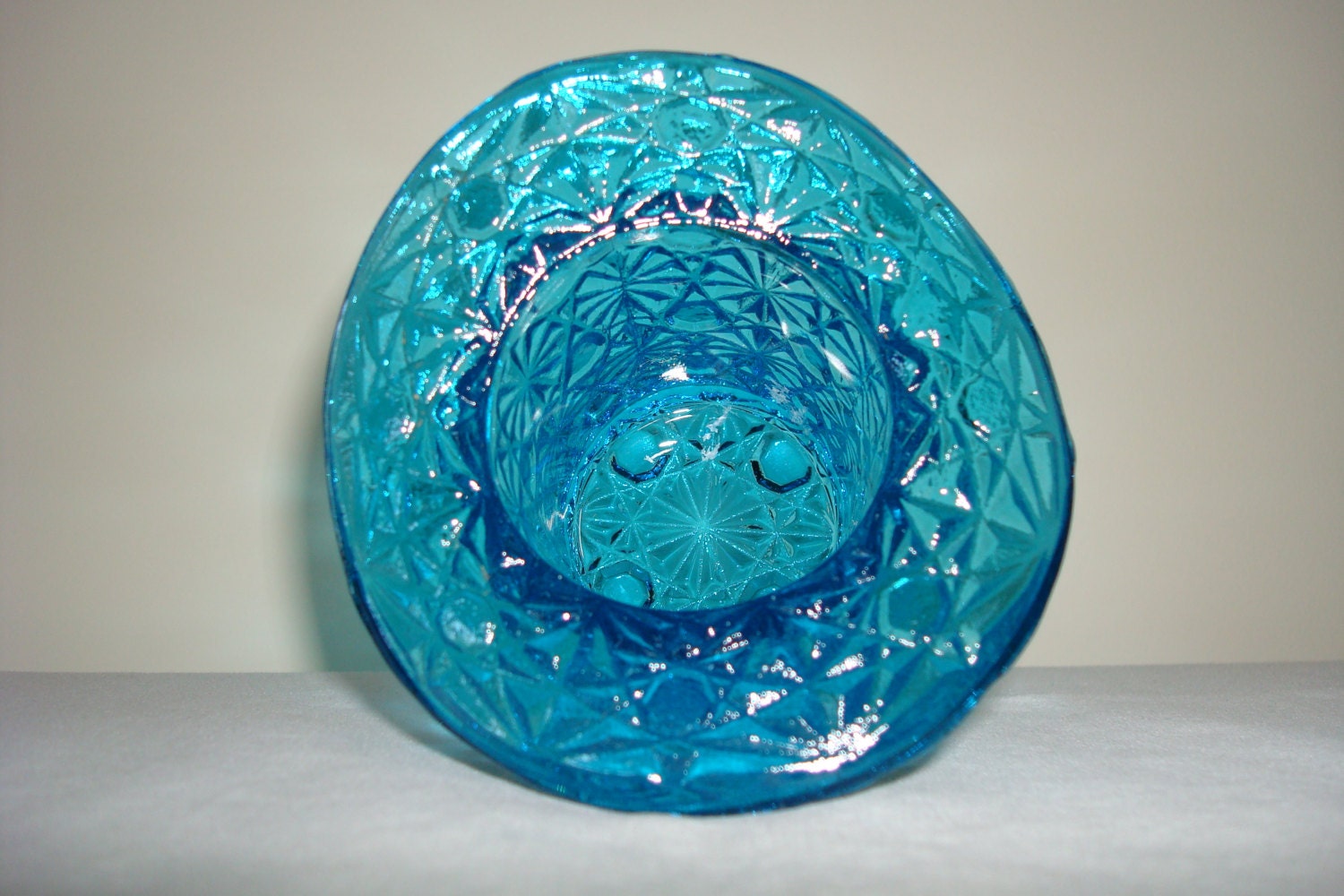 Fenton Glass Colonial Blue Top Hat Vase
