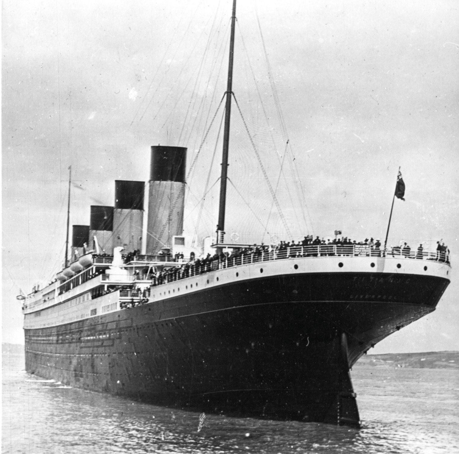 The Titanic TITANIC Ship out to sea in 1912 Photo Print