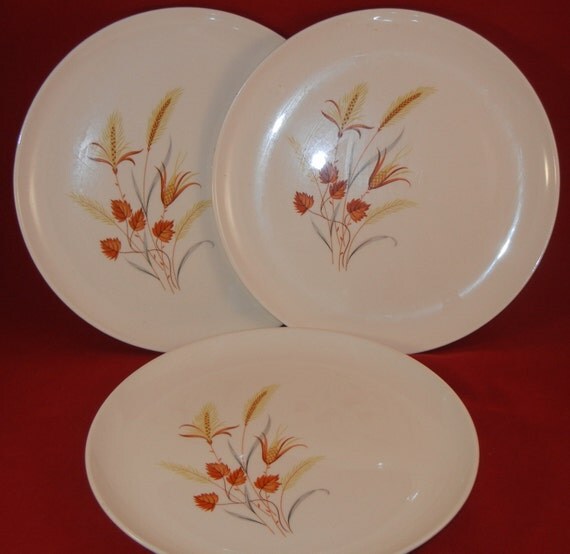 Vintage Autumn Harvest Pattern China Made in USA 101/2