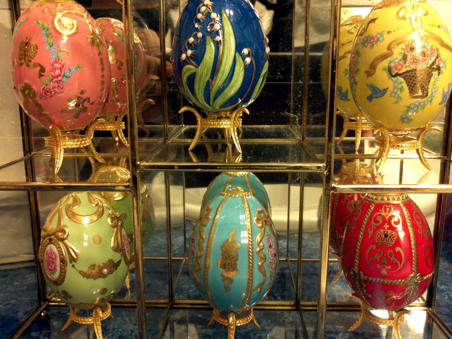 12 Faberge Eggs with rare Display Case