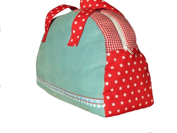 Items similar to Cute duffle bags for girls Kids duffle bags Childrens luggage Funky weekend ...